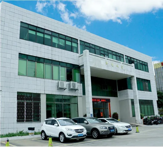 14K Real Gold Huggie Hinge Hoop Earrings Matt Huggie Piercing Jewelry Manufacturer in Guangzhou 